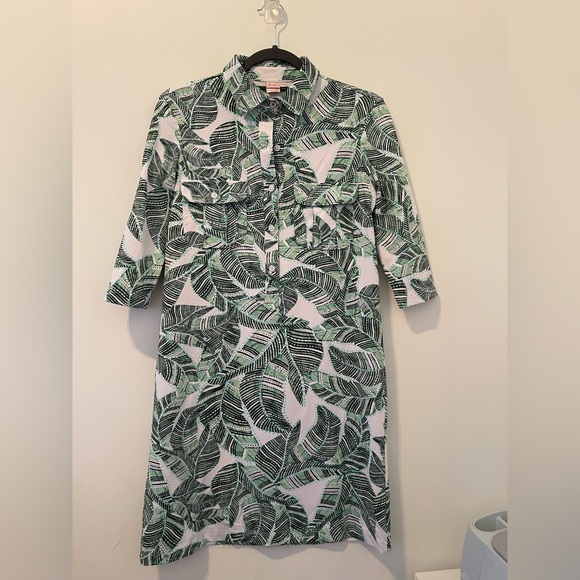 Green and White Tropical Leaf Print Dress with Notched Collar - Picture 1 of 3